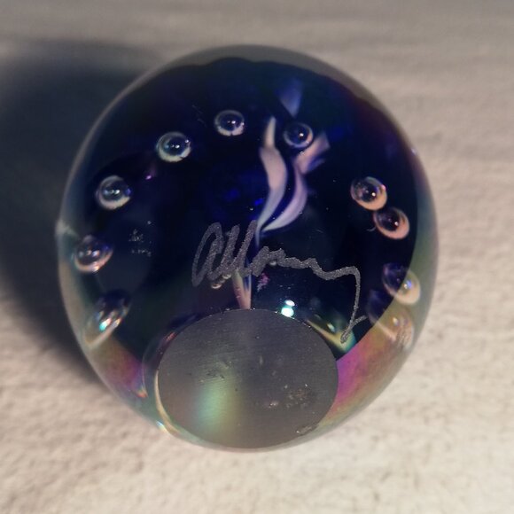 Vintage James Alloway Art Glass Paper Weight - Picture 3 of 3